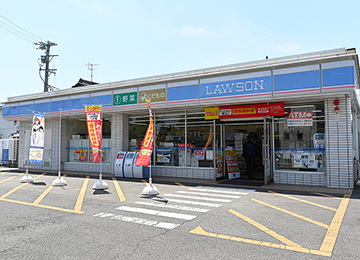 「ローソン知立弘法店」へ<br>徒歩15分圏内（約910ｍ)